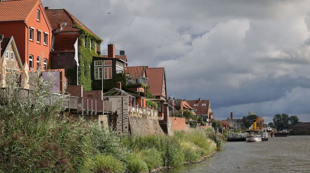 Das Hochwasser in Lauenburg soll vom Wochenende an zurückgehen. (Archivfoto) / Foto: Christian Charisius/dpa