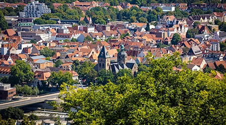 Die malerischsten Orte Hamelns wurden laut den Produzenten abgefilmt. (Symbolbild) / Foto: Moritz Frankenberg/dpa