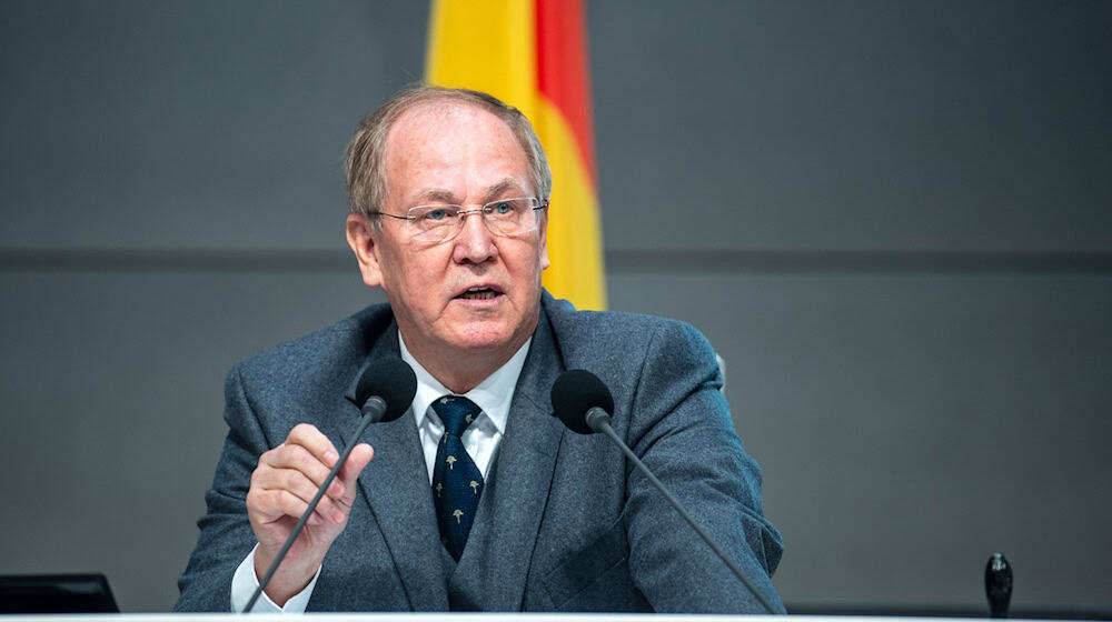 Aus der AfD-Landtagsfraktion war Jozef Rakicky schon Anfang des Jahres ausgetreten. (Archivbild) / Foto: Sina Schuldt/dpa