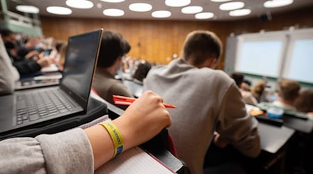 Im vergangenen Wintersemester gab es 190.674 Studierende in Niedersachsen. (Archivbild) / Foto: Julian Stratenschulte/dpa