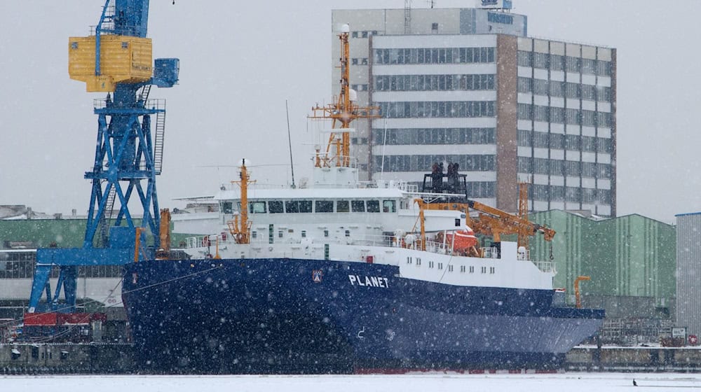 Das zivile Forschungsschiff «Planet» hilft der Deutschen Marine bei der Nato-Unterstützungsmission zur Reduzierung der Flüchtlingsströme in der Ägäis. / Foto: picture alliance / dpa