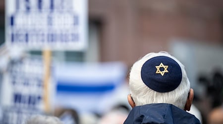 Laut der niedersächsischen Innenministerin gab es eine «deutliche Zunahme» antisemitischer Straftaten. (Symbolbild)  / Foto: Hannes P. Albert/dpa