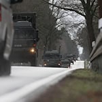 Zum Ende des Manövers auf dem Truppenübungsplatz Senne fahren wieder britische Streitkräfte durch NRW und Niedersachsen. (Archivbild) / Foto: Detlef Schachel/Bundeswehr/dpa