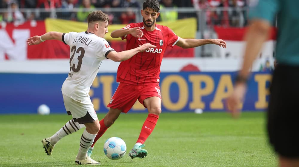 Wiedersehen mit Werder: Eren Dinkci kehrt mit dem SC Freiburg in seine Geburtsstadt Bremen zurück. / Foto: Philipp von Ditfurth/dpa