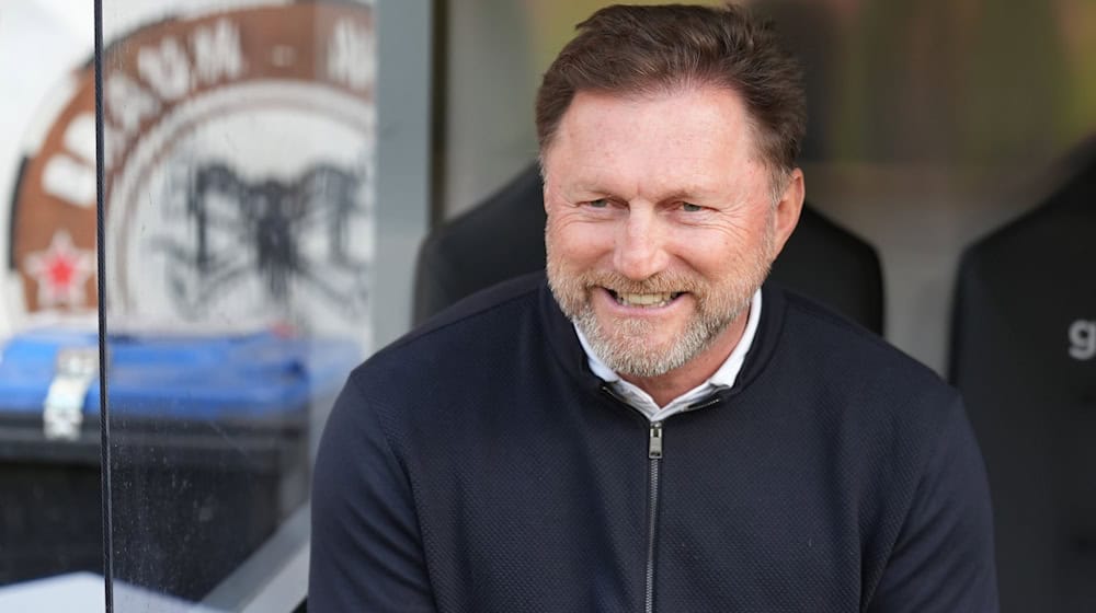 Nimmt seinen Dortmunder Kollegen Nuri Sahin in Schutz: Wolfsburgs Trainer Ralph Hasenhüttl. / Foto: Marcus Brandt/dpa