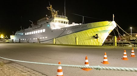 Die «Funny Girl» liegt im Hafen von Büsum. / Foto: Bodo Marks/dpa