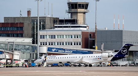 Der Inhalt des Pakets am  Flughafen Bremen stellte sich als harmlos heraus. (Symboldbild) / Foto: Hauke-Christian Dittrich/dpa