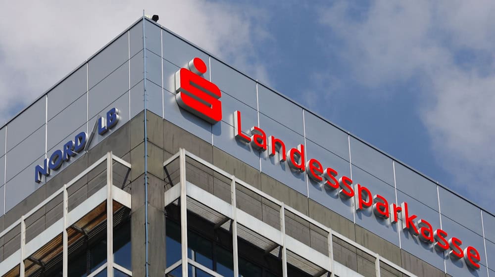 NordLB und Braunschweigische Landessparkasse werden derzeit bestreikt. / Foto: Peter Steffen/dpa