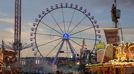 Der Bremer Freimarkt verzeichnete in diesem Jahr rund 1,8 Millionen Besucher. (Archivbild) / Foto: Focke Strangmann/dpa