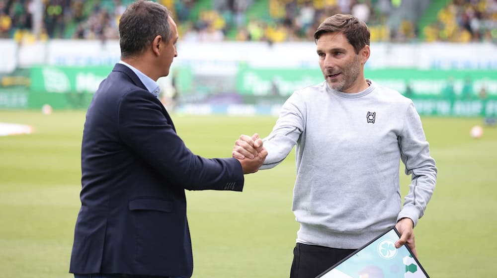 Lange ein Erfolgsduo in Fürth: Sportchef Rachid Azzouzi (l) und Trainer Stefan Leitl. / Foto: Daniel Karmann/dpa