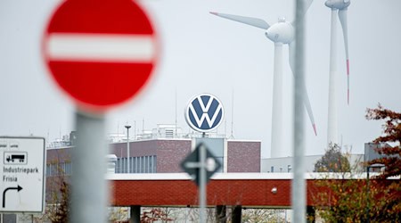 Aus dem Emder VW-Werk kommt heftige Kritik am VW-Vorstand. (Archivbild) / Foto: Hauke-Christian Dittrich/dpa