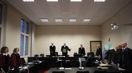 Der Angeklagte hat nach Überzeugung des Gerichts Zivilisten in Damaskus misshandelt und versklavt. / Foto: Marcus Brandt/Pool dpa/dpa