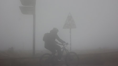 Wegen schwerer Sturmböen fahren derzeit keine Bahnen auf den Brocken. (Archivbild) / Foto: Matthias Bein/dpa