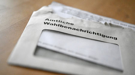 Die neuen Wahlbenachrichtigungskarten im Wangerland werden auf gelbem Papier gedruckt. (Symbolbild) / Foto: Marijan Murat/dpa