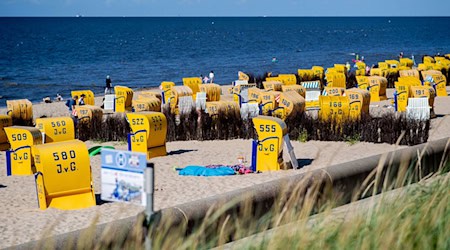 Laut einer IHK-Umfrage blicken die Tourismusbetriebe im Norden wenig optimistisch auf die nächste Urlaubssaison. (Symbolbild) / Foto: Hauke-Christian Dittrich/dpa