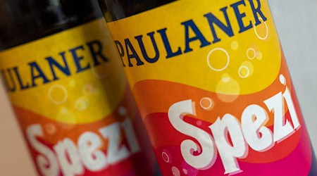 Paulaner will seine Spezi-Marke schützen und verklagt darum Berentzen. / Foto: Lennart Preiss/dpa