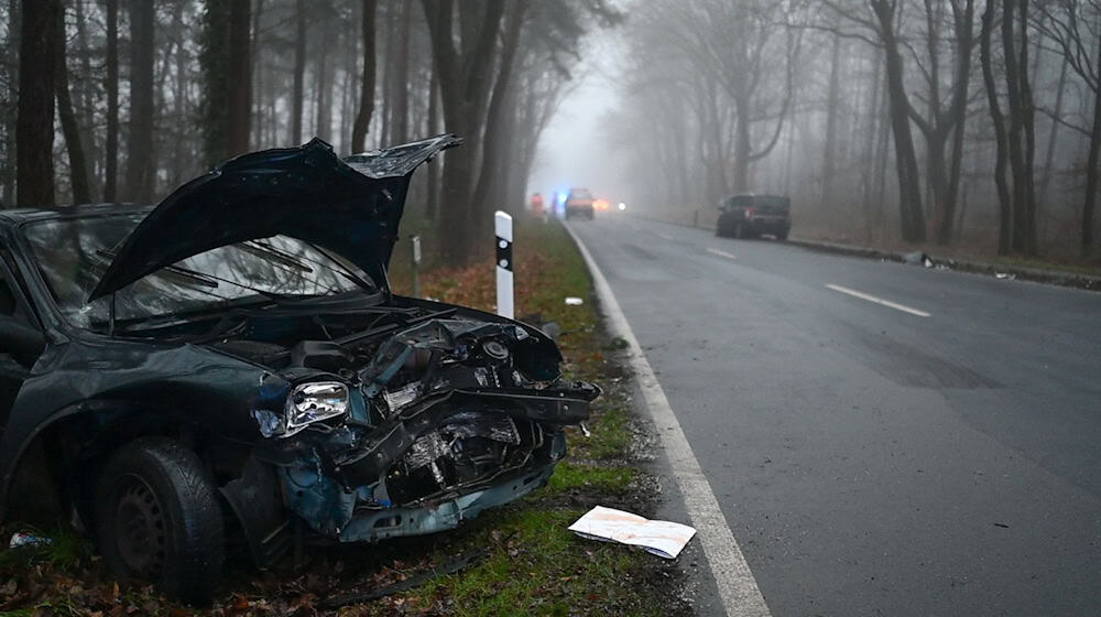 Bei dem Unfall in Meppen wurden sieben Menschen verletzt.  / Foto: Lars Penning/dpa