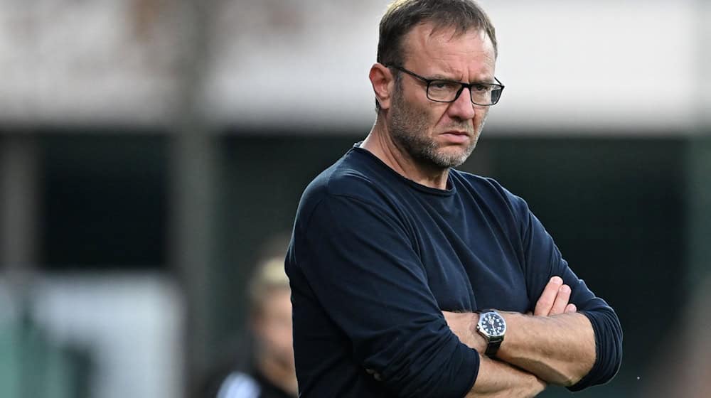 Frauen-Trainer Thomas Horsch verlässt den Verein am Saisonende. / Foto: Hendrik Schmidt/dpa