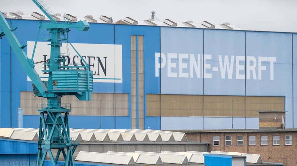 Auf der Peene-Werft in Wolgast sollen Sektionen für neue Aufklärungsschiffe der Marine gebaut werden (Archivbild). / Foto: Stefan Sauer/dpa