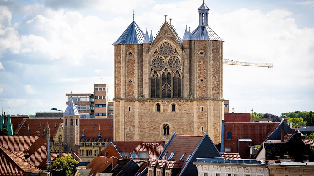 Der Braunschweiger Dom ist Bischofskirche der Evangelisch-lutherischen Landeskirche in Braunschweig. (Symbolbild) / Foto: Moritz Frankenberg/dpa