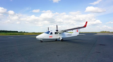 Von und zur Hochseeinsel Helgoland sollen künftig Flugzeuge des Typs Tecnam fliegen. / Foto: -/Ostfriesischer Flugdienst OFD/dpa