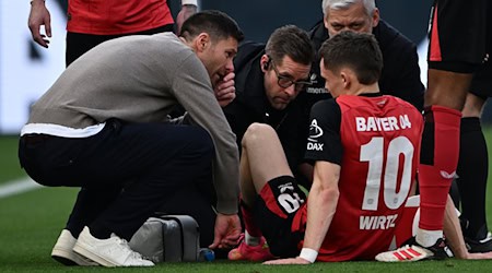 Bayer Leverkusens Mittelfeldstar Florian Wirtz hat sich im Bundesligaspiel gegen Werder Bremen verletzt. / Foto: Federico Gambarini/dpa