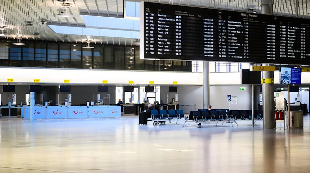 Am Montag war wegen der Arbeitsniederlegungen Stillstand am Airport Hannover.  / Foto: Julian Stratenschulte/dpa