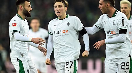 Rocco Reitz (M) und Franck Honorat (L) stehen vor der Rückkehr bei Borussia Mönchengladbach  / Foto: Federico Gambarini/dpa