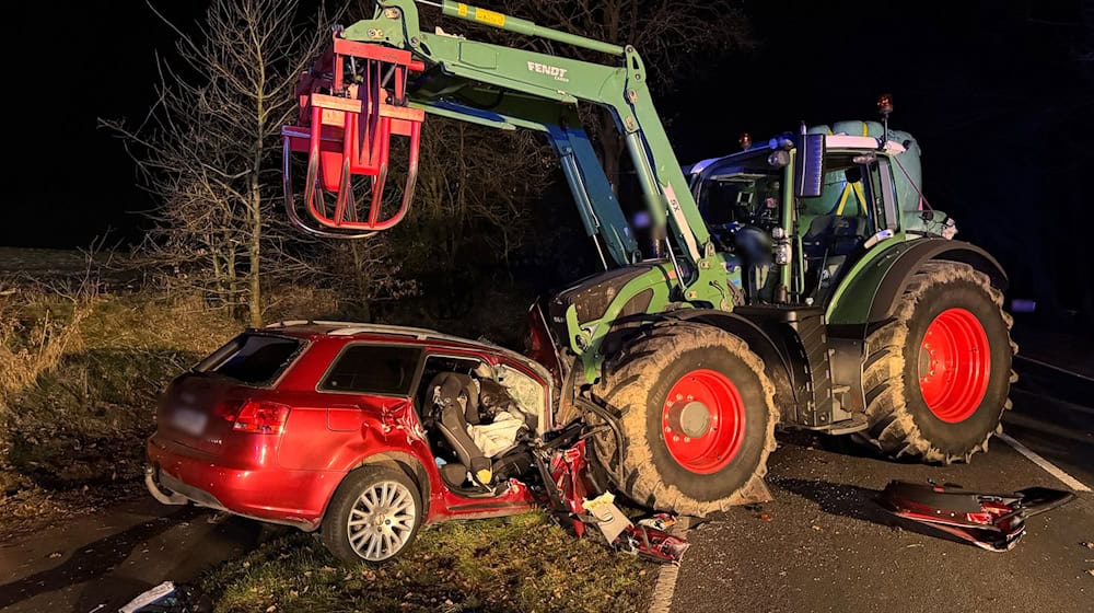 Der tödliche Unfall passierte an einer Kuppe. / Foto: Matthias Brüning/dpa