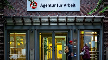 Die Zahl der Arbeitslosen in Bremen sinkt im April minimal. (Symbolbild) / Foto: Sina Schuldt/dpa