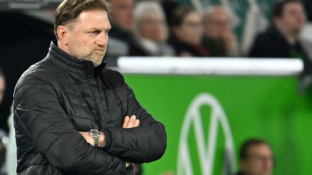 Wolfsburgs Trainer Ralph Hasenhüttl  / Foto: Swen Pförtner/dpa