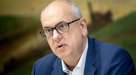 Mit Blick auf die AfD hat Andreas Bovenschulte (SPD), Bürgermeister von Bremen, keine Zweifel mehr (Archivbild) / Foto: Sina Schuldt/dpa