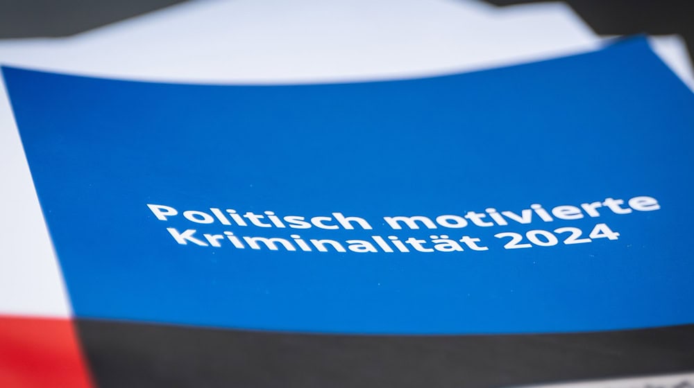 Bei Straftaten mit politischem Hintergrund gibt es eine alarmierende Entwicklung. (Archivfoto) / Foto: Soeren Stache/dpa