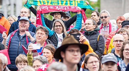 Die Stimmung beim Kirchentag war friedlich und fröhlich. / Foto: Moritz Frankenberg/dpa