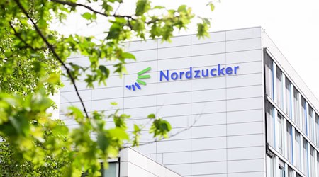 Im laufenden Jahr rechnet der Konzern sogar mit roten Zahlen. (Archivbild) / Foto: Julian Stratenschulte/dpa