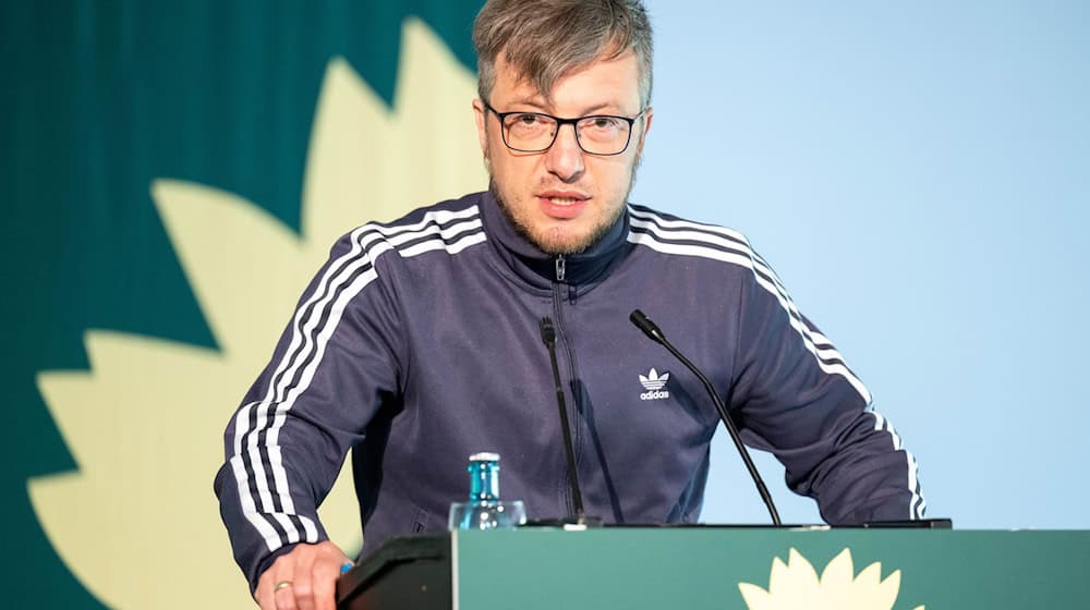 Grünen-Politiker Lühmann ruft angesichts der AfD-Einstufung zu einer Debatte über das Waffenrecht auf. (Archivbild) / Foto: Sina Schuldt/dpa