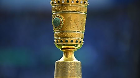 Der DFB-Pokal. / Foto: Tom Weller/dpa