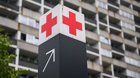 Einer Umfrage der AOK unter ihren Versicherten zufolge liegt die durchschnittliche Gesamtzufriedenheit mit den Kliniken in Niedersachsen bei 84 Prozent. (Symbolbild) / Foto: Julian Stratenschulte/dpa