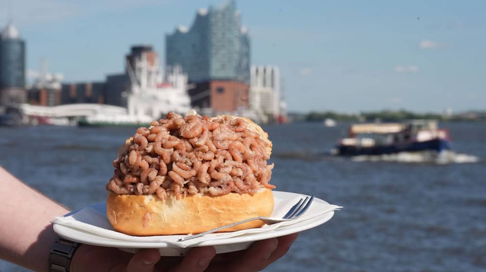 Krabbenbrötchen sind auch dieses Frühjahr vielerorts sehr teuer. / Foto: Marcus Brandt/dpa