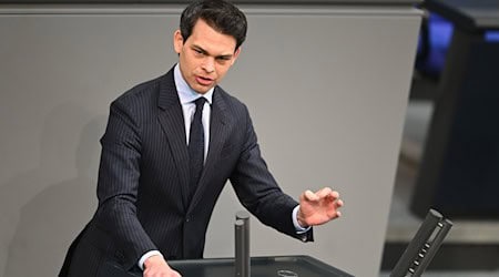 Der Hamburger CDU-Abgeordnete Christoph Ploß soll für die Bundesregierung Belange der maritimen Wirtschaft und des Tourismus koordinieren. (Archivbild) / Foto: Julian Weber/dpa