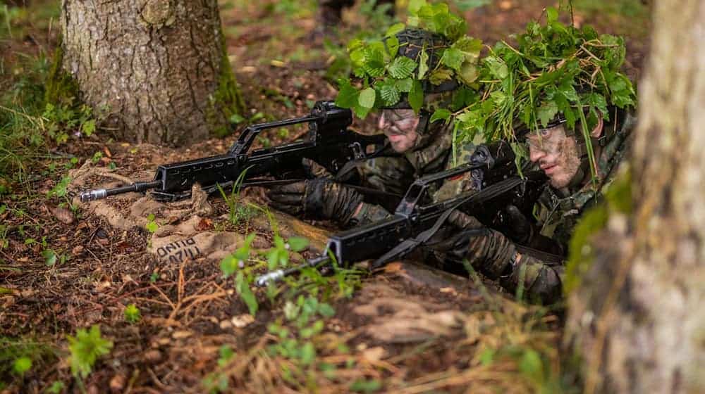 Zunehmend melden sich Ex-«Zivis» nachträglich doch noch für den Bundeswehr-Dienst (Symbolbild) / Foto: Christoph Schmidt/dpa