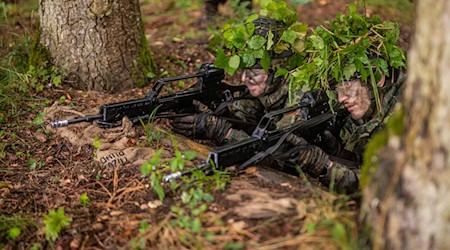 Zunehmend melden sich Ex-«Zivis» nachträglich doch noch für den Bundeswehr-Dienst (Symbolbild) / Foto: Christoph Schmidt/dpa