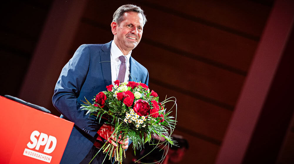 Nach 13 Jahren soll Olaf Lies erneut den Landesvorsitz der niedersächsischen SPD übernehmen. (Archivbild) / Foto: Moritz Frankenberg/dpa