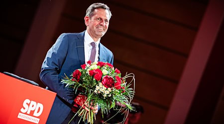 Nach 13 Jahren soll Olaf Lies erneut den Landesvorsitz der niedersächsischen SPD übernehmen. (Archivbild) / Foto: Moritz Frankenberg/dpa