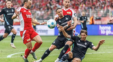 Für Werder Bremen geht es im Saison-Schlussspurt noch um einen Europacup-Platz.  / Foto: Andreas Gora/dpa