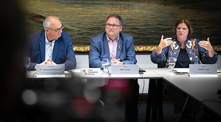 Der Bremer Senat zieht nach zwei Jahren im Amt eine positive Bilanz. / Foto: Sina Schuldt/dpa