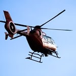 Im Landkreis Osnabrück wird eine 84-jährige Fahrradfahrerin bei einem Verkehrsunfall lebensgefährlich verletzt. (Symbolbild) / Foto: Julian Stratenschulte/dpa