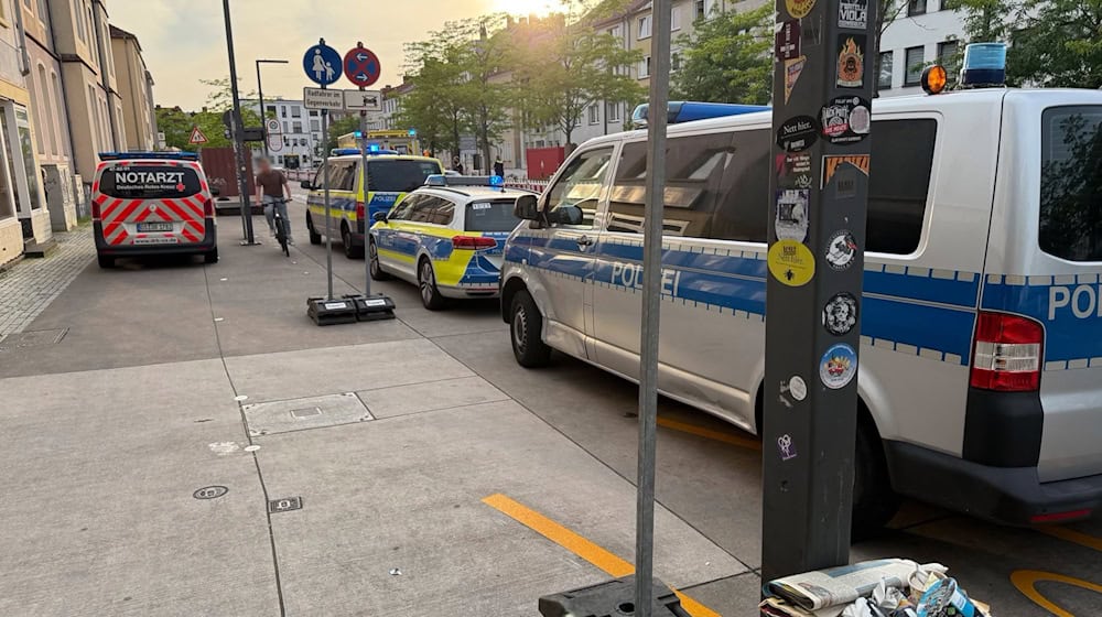 Nach einem gewaltsamen Streit ermittelt die Polizei nicht nur gegen die Täter, sondern auch gegen das Opfer. / Foto: Nord-West-Media TV/dpa