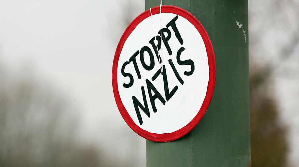 Die Betroffenenberatung Niedersachsen hat 2024 über 400 Beratungsgespräche nach rechten, rassistischen und antisemitischen Angriffen geführt. (Symbolbild) / Foto: Stephanie Pilick/dpa
