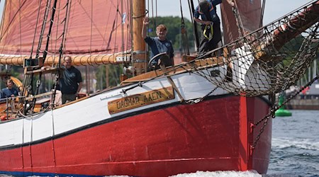 Arved Fuchs ist zur 10. Etappe seiner Klima-Expeditionsreihe «Ocean Change» aufgebrochen. (Archivbild) / Foto: Marcus Brandt/dpa
